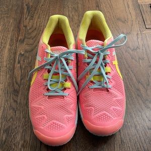 ASICS Gel Resolution tennis shoes EUC